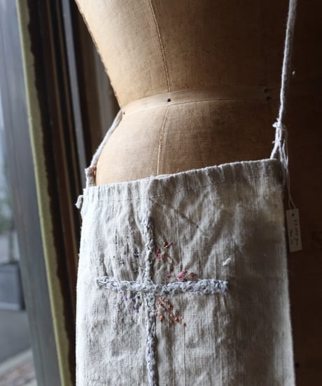 Antonia Rossi (Antomoon)/ Embroidered Shoulder Pochetteポシェット / An-24011