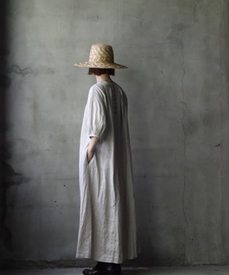 cavane キャヴァネ / Over Tuck Linen100 Dressワンピース / ca-25100