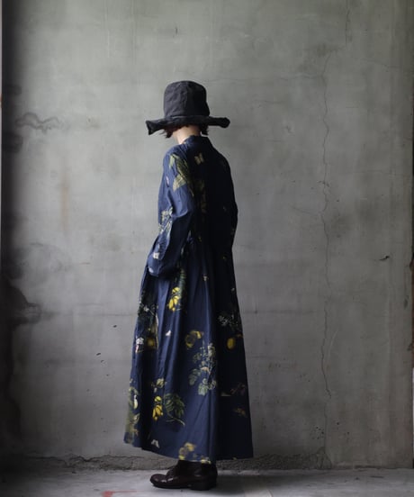 ALEKSANDR MANAMISアレクサンダーマナミ/ NATURA BLEU LOOSE FRONT DRESSワンピース/ am-25013