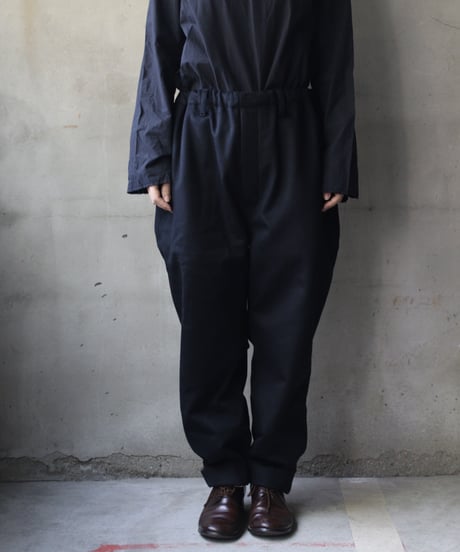 klauseクロイゼ / Loose Fitting Tapered Trousers Wool & Cashmere/ kla-23027