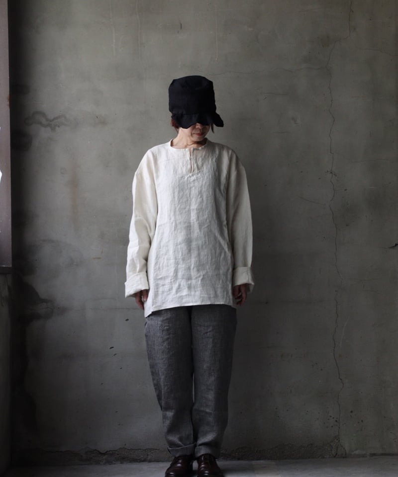 klauseクロイゼ / Sun-dried Linen C.S Slit Neck Shir
