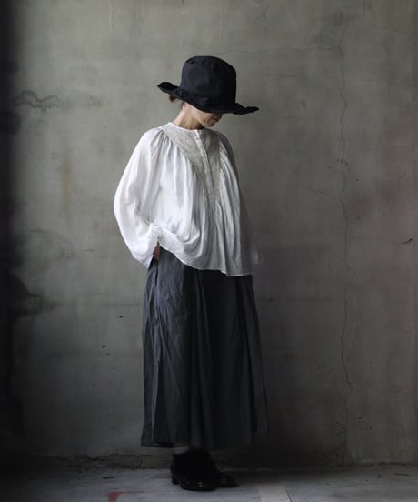 cavane キャヴァネ / Collarless raglan linen100 blouseブラウス / ca-25133