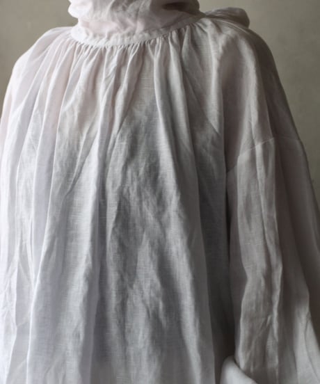 cavane キャヴァネ / Pull-over blouse with tie Linen100ブラウス / ca-26053