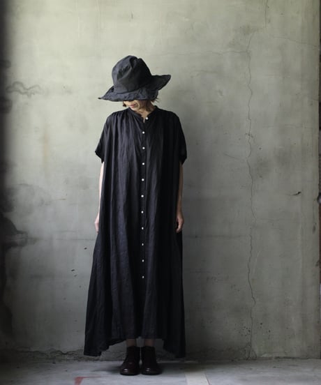 cavane キャヴァネ / Balloon no-sleeve dress Linen100ワンピース / ca-25130