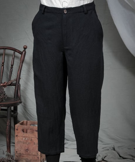 ALEKSANDR MANAMISアレクサンダーマナミ/ SEMI WIDE CROPPED PANTパンツ / am-23024