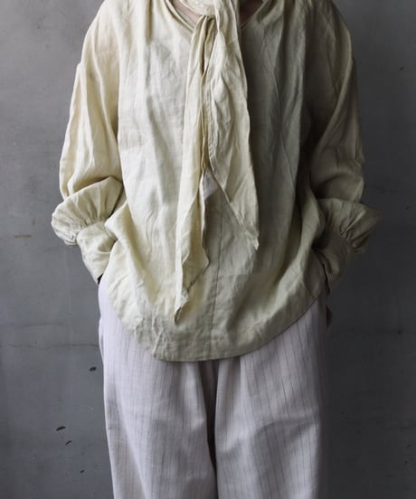 cavane キャヴァネ / Pull-over blouse with tie Linen100ブラウス / ca-26054