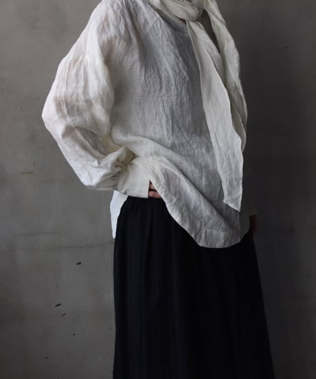 cavane キャヴァネ / Pull-over blouse with tie Linen100ブラウス / ca-26029