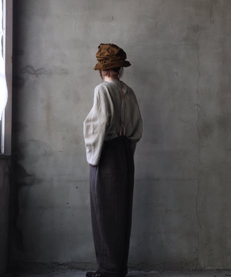 cavane キャヴァネ / Over-pants with suspender wool100パンツ / ca-25161