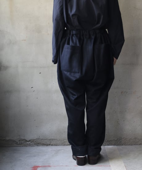 klauseクロイゼ / Loose Fitting Tapered Trousers Wool & Cashmere/ kla-23027