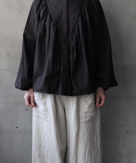 cavane キャヴァネ / Stand-collar raglan cotton & linen blouseブラウス / ca-26007