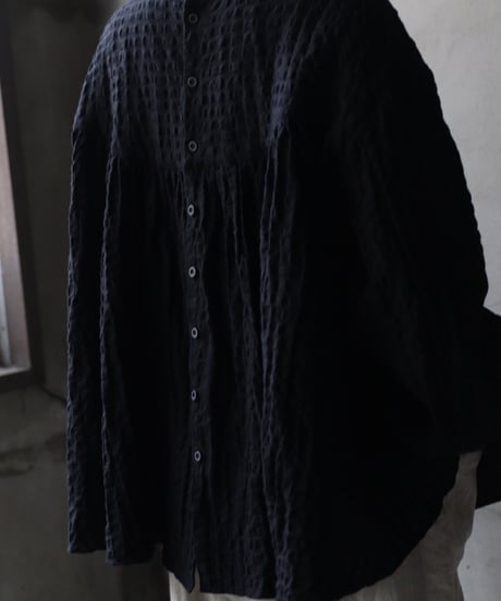 cavane キャヴァネ / Stand coll gathered chest linen & cottonブラウス / ca-26002