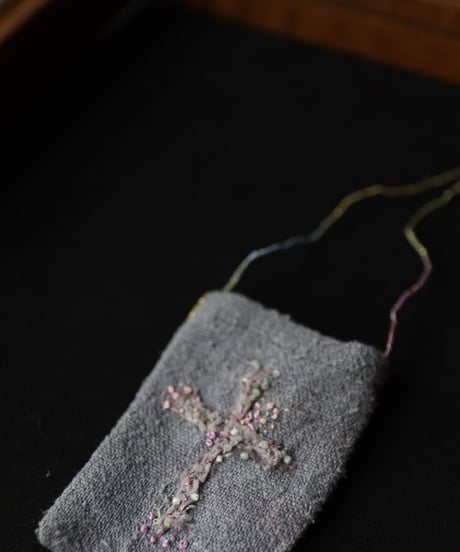 Antonia Rossi (Antomoon)/ Embroidered little pouch omamori vintage Necklaceネックレス / An-25014