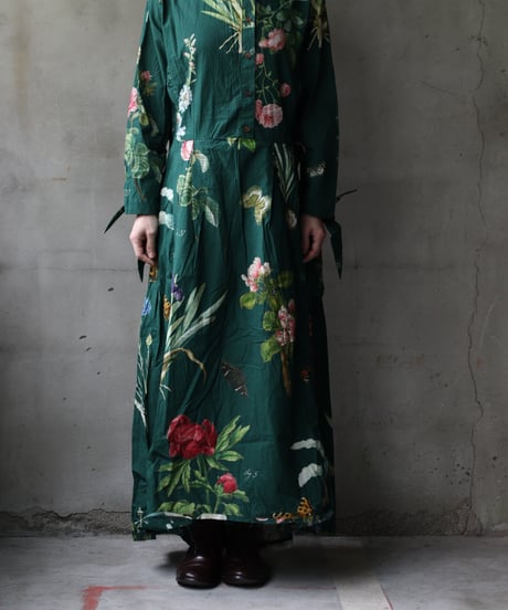 ALEKSANDR MANAMISアレクサンダーマナミ/ JARDIN VERT 3/4 APRON DRESSワンピース/ am-25001