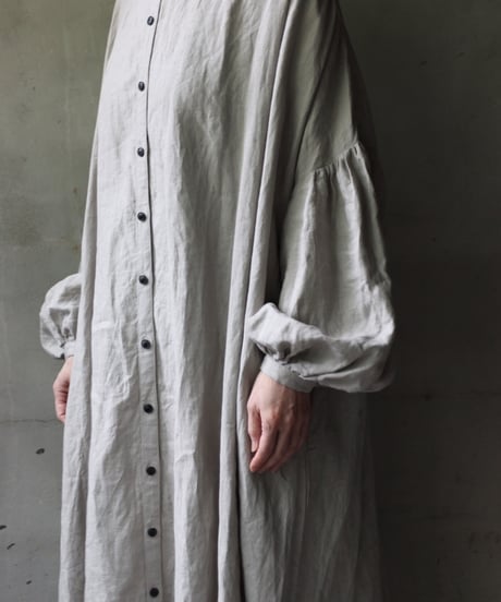 cavane キャヴァネ / Balloon sleeve dress linen100ワンピース / ca-25058