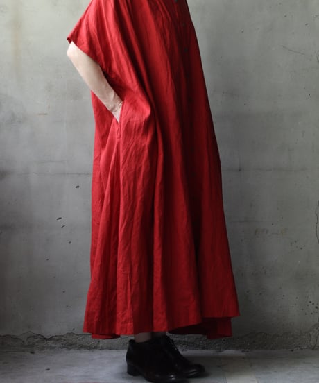 cavane キャヴァネ / Balloon no-sleeve dress Linen100ワンピース / ca-25129
