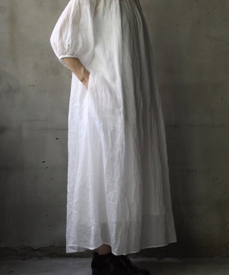 cavane キャヴァネ / Over Tuck Linen100 Dressワンピース / ca-25103