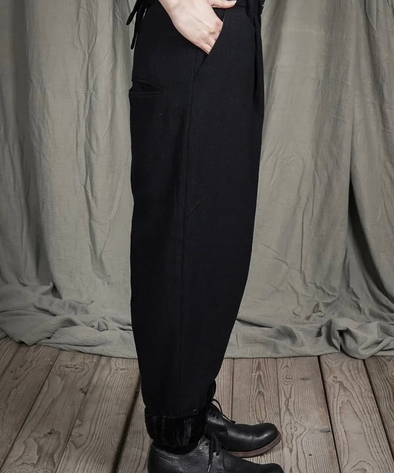 ALEKSANDR MANAMISアレクサンダーマナミ/ VELVET WOOL HECTOR
