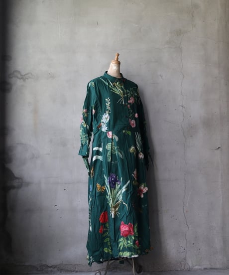 ALEKSANDR MANAMISアレクサンダーマナミ/ JARDIN VERT 3/4 APRON DRESSワンピース/ am-25001