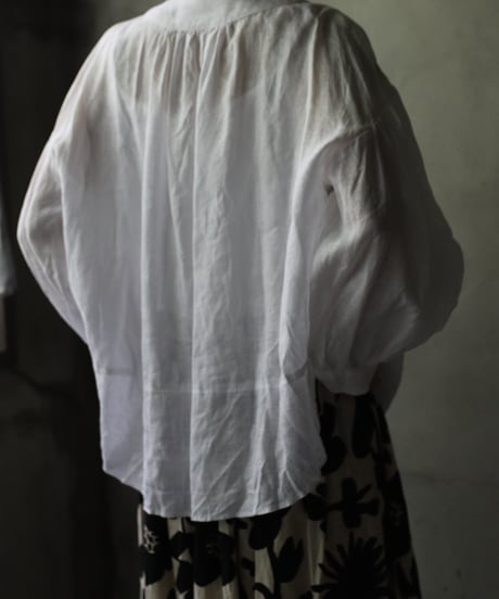 cavane キャヴァネ / V Pull-over blouse linen100ブラウス / ca-25162