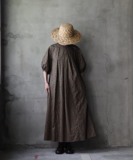cavane キャヴァネ / Over Tuck Botanical Dressワンピース / ca-25126