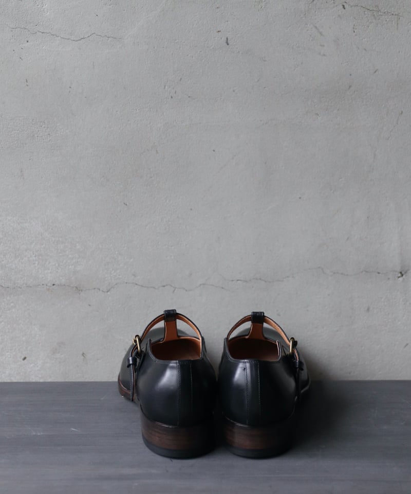 formeフォルメ / T-strap plain toe with Fringe Tストラッ