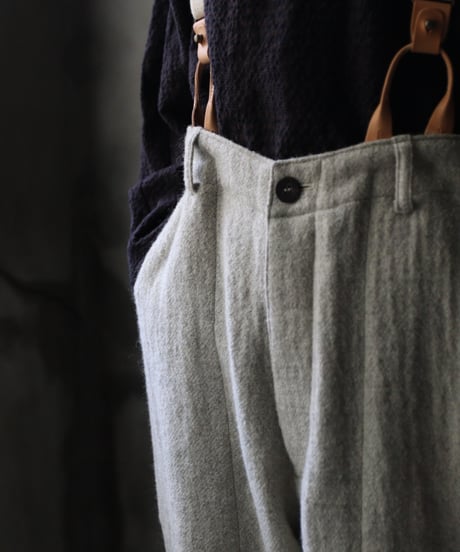 cavane キャヴァネ / Over-pants with suspender wool100パンツ / ca-25160