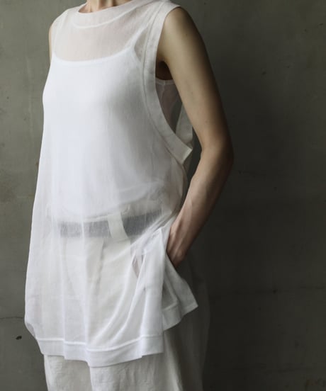NATIVE VILLAGE ネイティブヴィレッジ / No.7/ Where the fog clears バックオープンノースリーブ（foggy white）/ na-25012