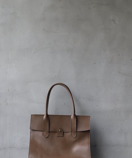CORIU コリゥ/ BITTA SMALL CALF(C36) / cor-22008