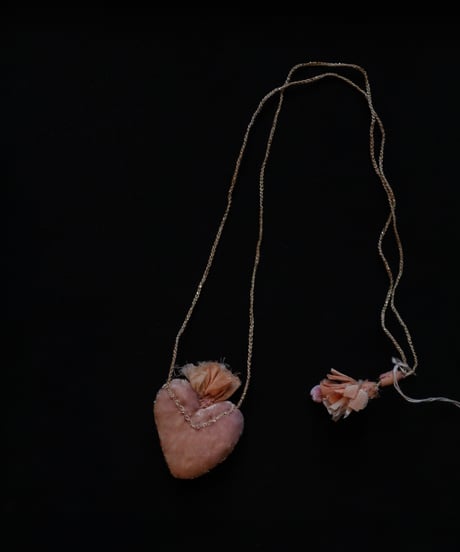 Antonia Rossi (Antomoon)/ Embroidered Heart Necklaceネックレス / An-24002