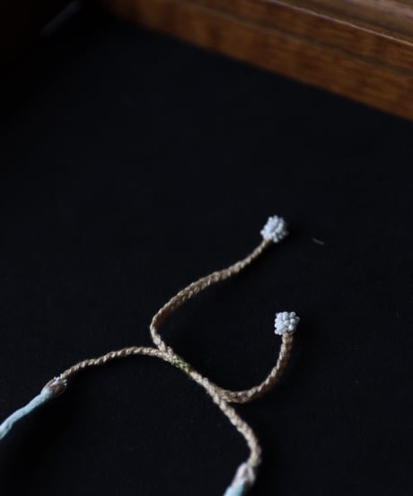 Antonia Rossi (Antomoon)/ Embroidered bracelets in vintage silkブレスレット / An-25015