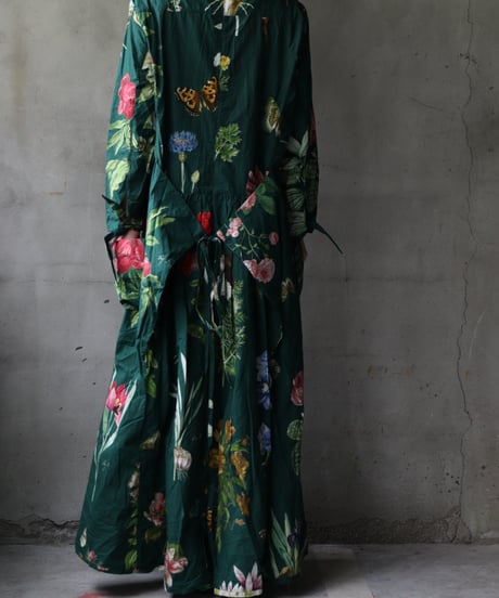 ALEKSANDR MANAMISアレクサンダーマナミ/ JARDIN VERT 3/4 APRON DRESSワンピース/ am-25001