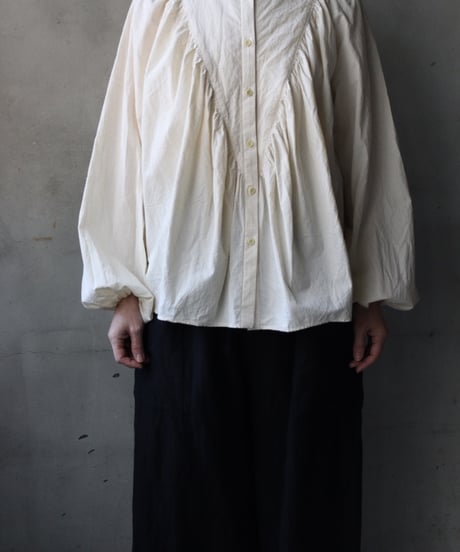 再入荷_cavane キャヴァネ / Stand-collar raglan cotton & linen blouseブラウス / ca-26008