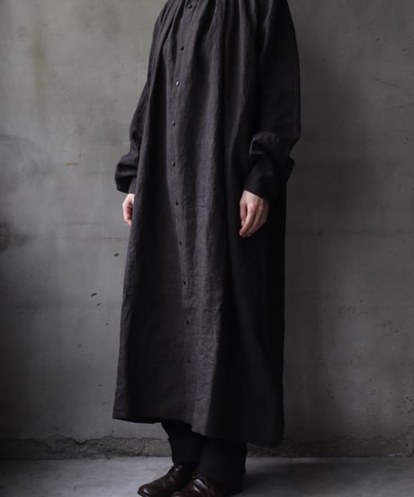 klauseクロイゼ / Belarus linen Gather shirt long length (鉄媒染) / kla-24009