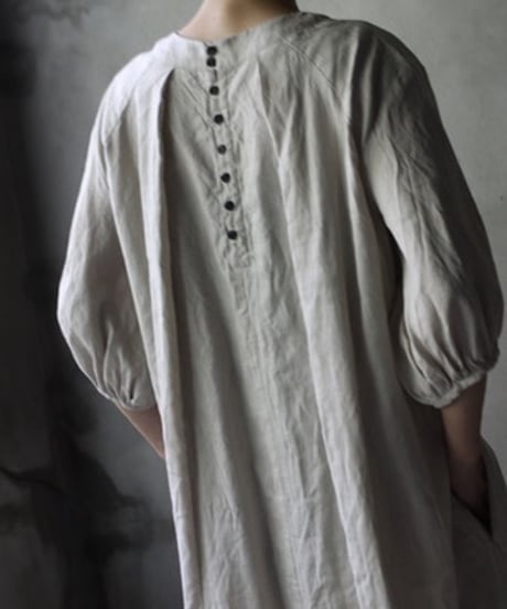 cavane キャヴァネ / Over Tuck Linen100 Dressワンピース / ca-25100