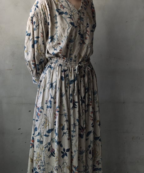 cavane キャヴァネ / V Pull-over blouse linen&cottonブラウス / ca-26061