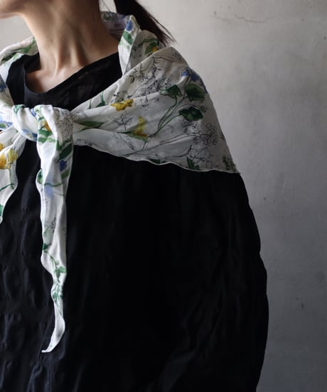 cavane キャヴァネ / Limited Scarf with tassel linen100スカーフ / ca-26041