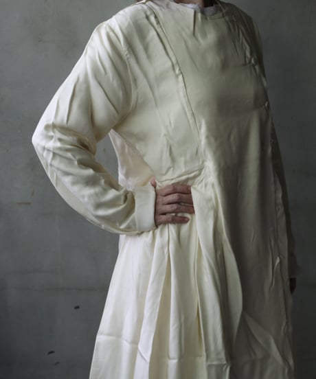 daubドーブ / BUTTONED UP DRESSドレス / da-24010