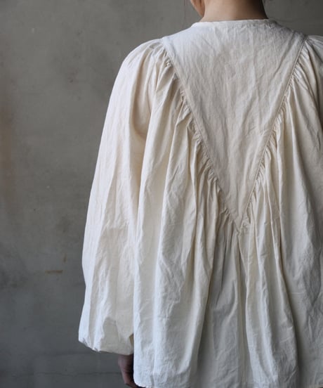 再入荷_cavane キャヴァネ / Stand-collar raglan cotton & linen blouseブラウス / ca-26008
