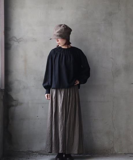 cavane キャヴァネ / Gathered stitch blouse linen & cottonブラウス / ca-25174