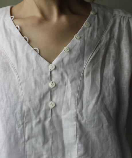 cavane キャヴァネ / V Pull-over blouse linen100ブラウス / ca-25162