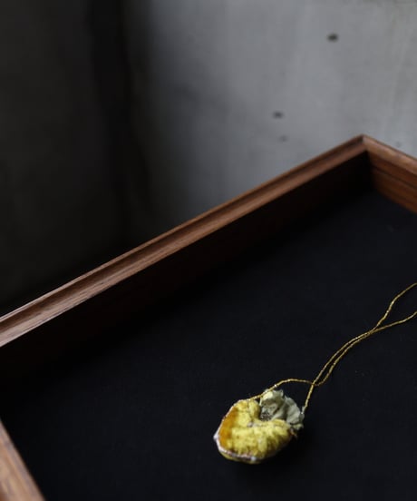 Antonia Rossi (Antomoon)/ Embroidered Heart Necklaceネックレス / An-25004