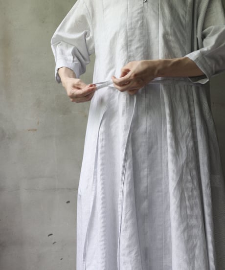 cavane キャヴァネ / Switching line tuck dressワンピース / ca-23121