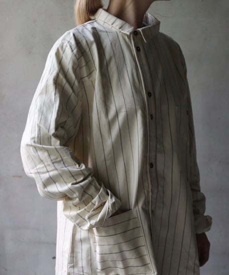 ALEKSANDR MANAMISアレクサンダーマナミ/ THREE POCKET ASYMMETRIC SHIRT JKシャツ/ am-21012