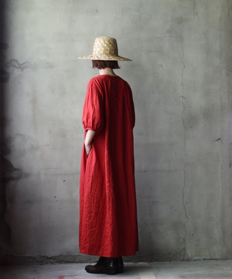 cavane キャヴァネ / Over Tuck Linen100 Dressワンピース / ca-25101