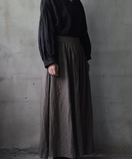 cavane キャヴァネ / Gathered skirt with side button linen100 スカート / ca-25146