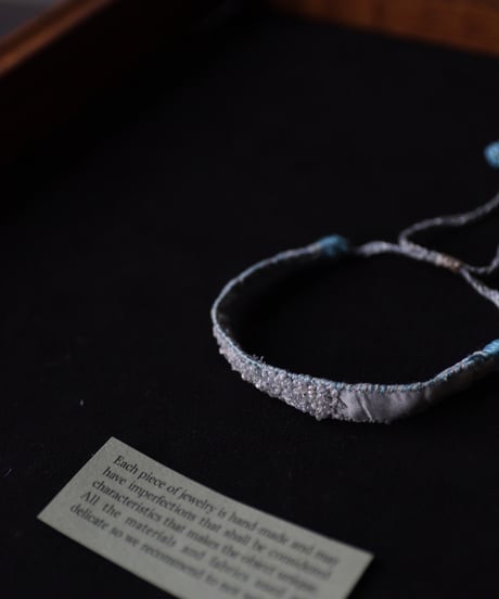 Antonia Rossi (Antomoon)/ Embroidered bracelets in vintage silkブレスレット / An-25017