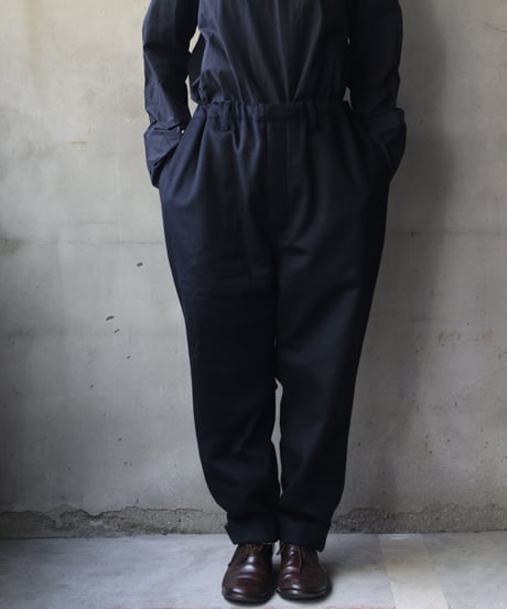 klauseクロイゼ / Loose Fitting Tapered Trousers Wool & Cashmere/ kla-23027
