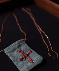 Antonia Rossi (Antomoon)/  Artisan Embroidered little pouch omamori vintage Necklaceネックレス / An-26015