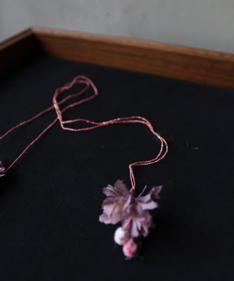 Antonia Rossi (Antomoon)/ Embroidered Heart Necklaceネックレス / An-25003