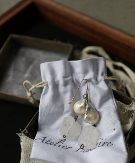 Atelier Inscrire / COSTUME JEWELLERY QUARTZ BAROQUE EARRINGイヤリング/ At-24006
